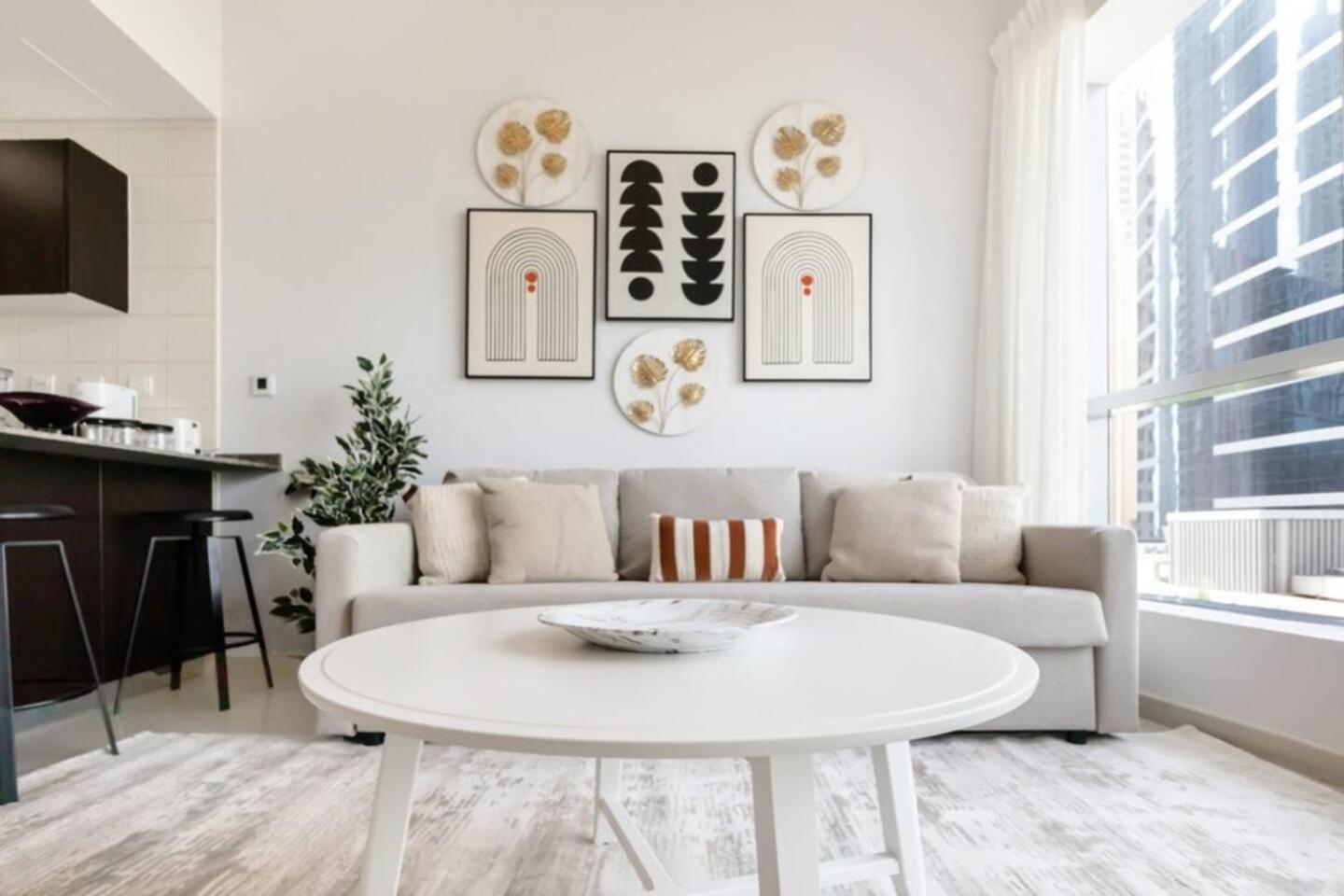Luxurious 1 Bedroom Apartment In The Dubai Marina! 외부 사진