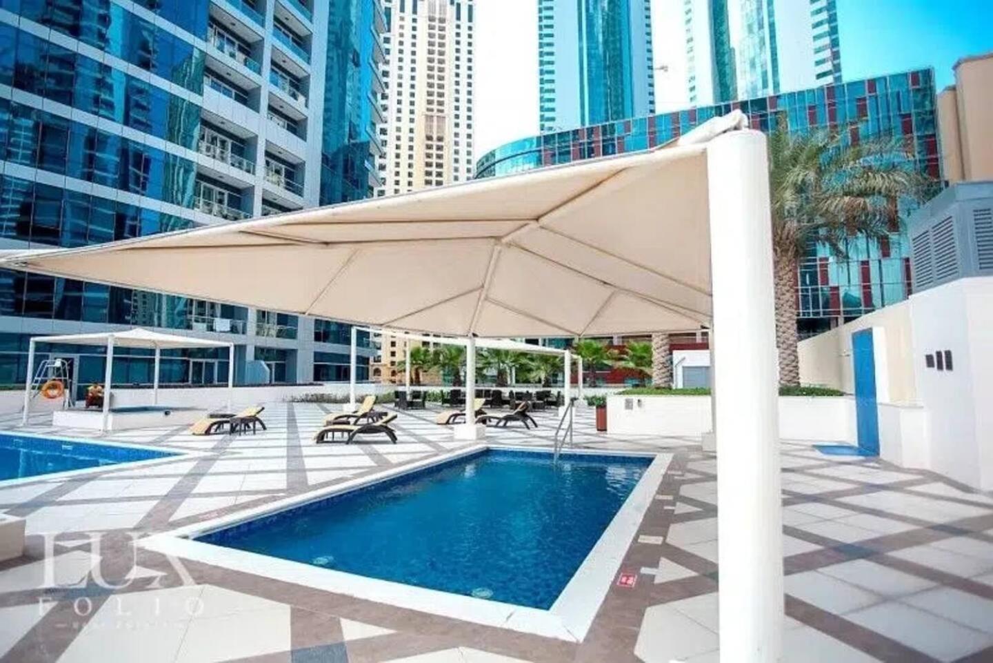Luxurious 1 Bedroom Apartment In The Dubai Marina! 외부 사진